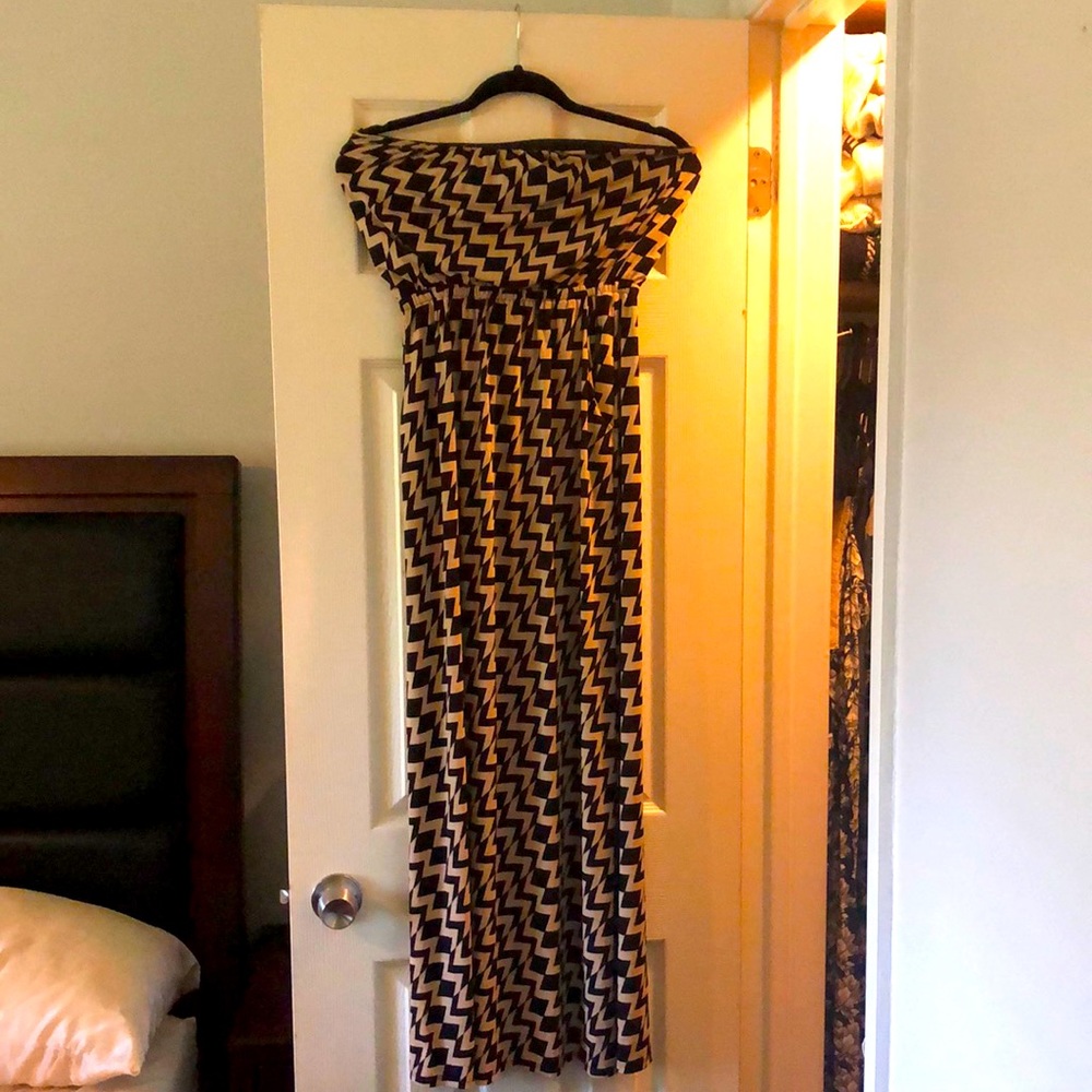 Sleeveless maxi dress